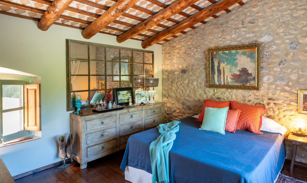 Herverkoop - Boerderijen - Esponellà