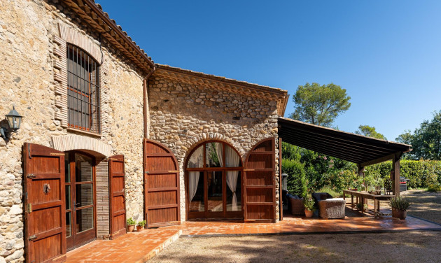 Herverkoop - Boerderijen - Esponellà