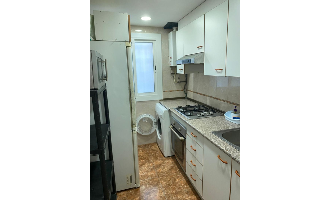 Herverkoop - Appartement / flat - Badalona - Salud
