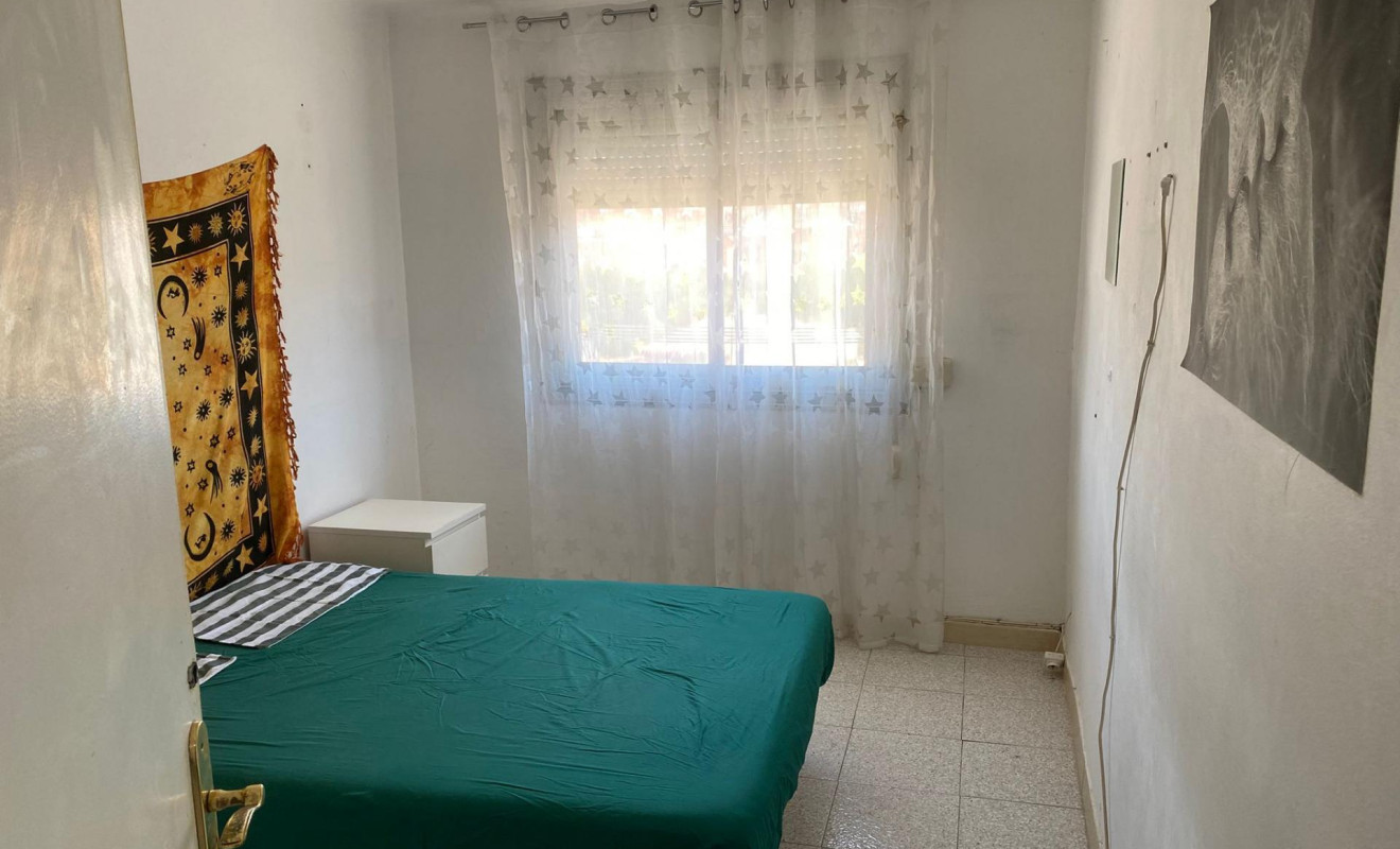 Herverkoop - Appartement / flat - Badalona - Salud