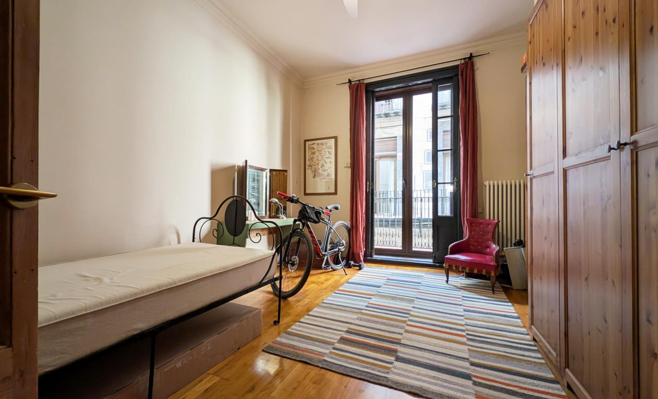 Herverkoop - Appartement / flat - Barcelona - Ciutat Vella / Sant Pere