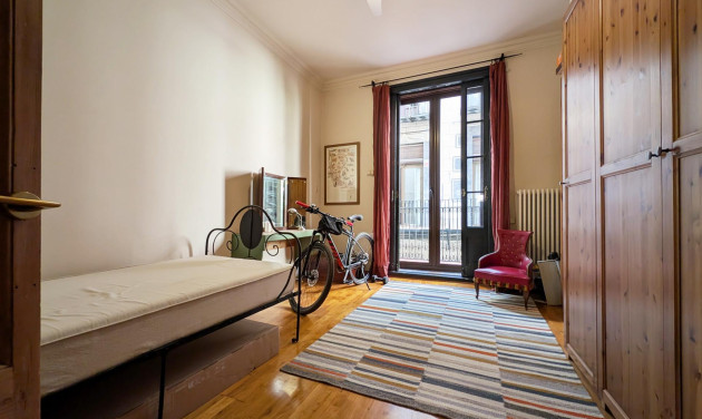 Herverkoop - Appartement / flat - Barcelona - Ciutat Vella / Sant Pere