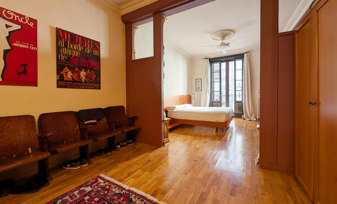 Herverkoop - Appartement / flat - Barcelona - Ciutat Vella / Sant Pere