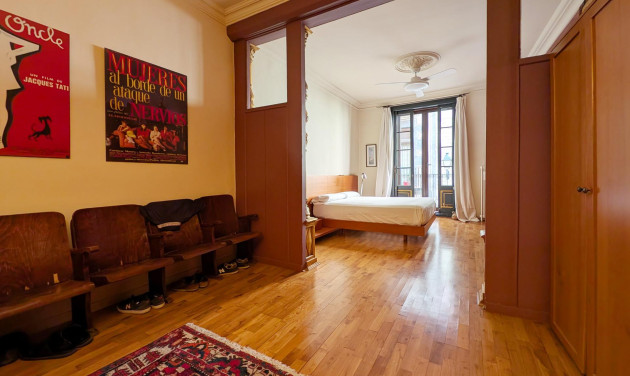 Herverkoop - Appartement / flat - Barcelona - Ciutat Vella / Sant Pere