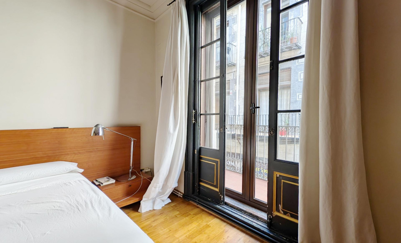 Herverkoop - Appartement / flat - Barcelona - Ciutat Vella / Sant Pere