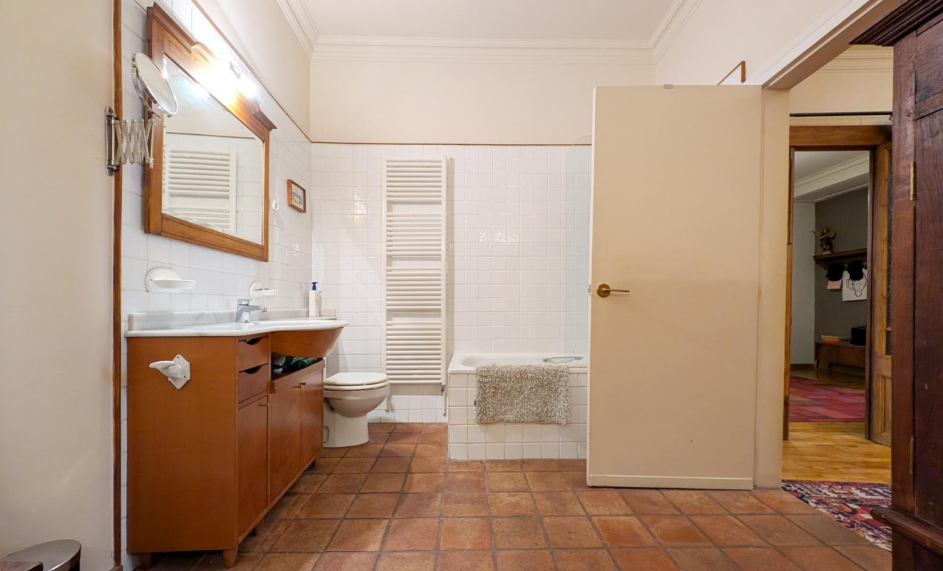 Herverkoop - Appartement / flat - Barcelona - Ciutat Vella / Sant Pere