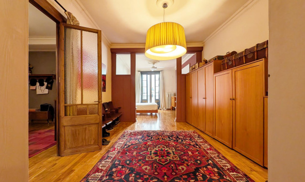 Herverkoop - Appartement / flat - Barcelona - Ciutat Vella / Sant Pere