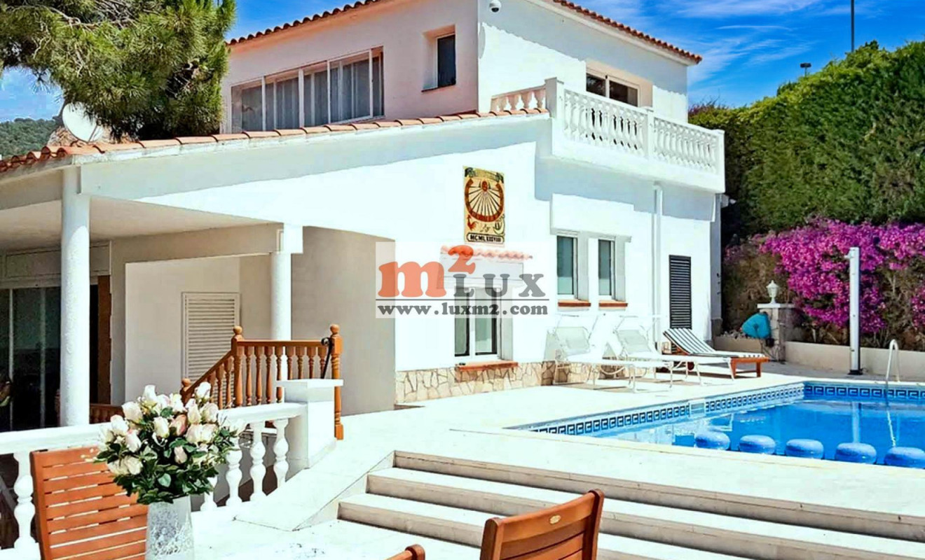 Herverkoop - Villa - Lloret de Mar - Canyelles