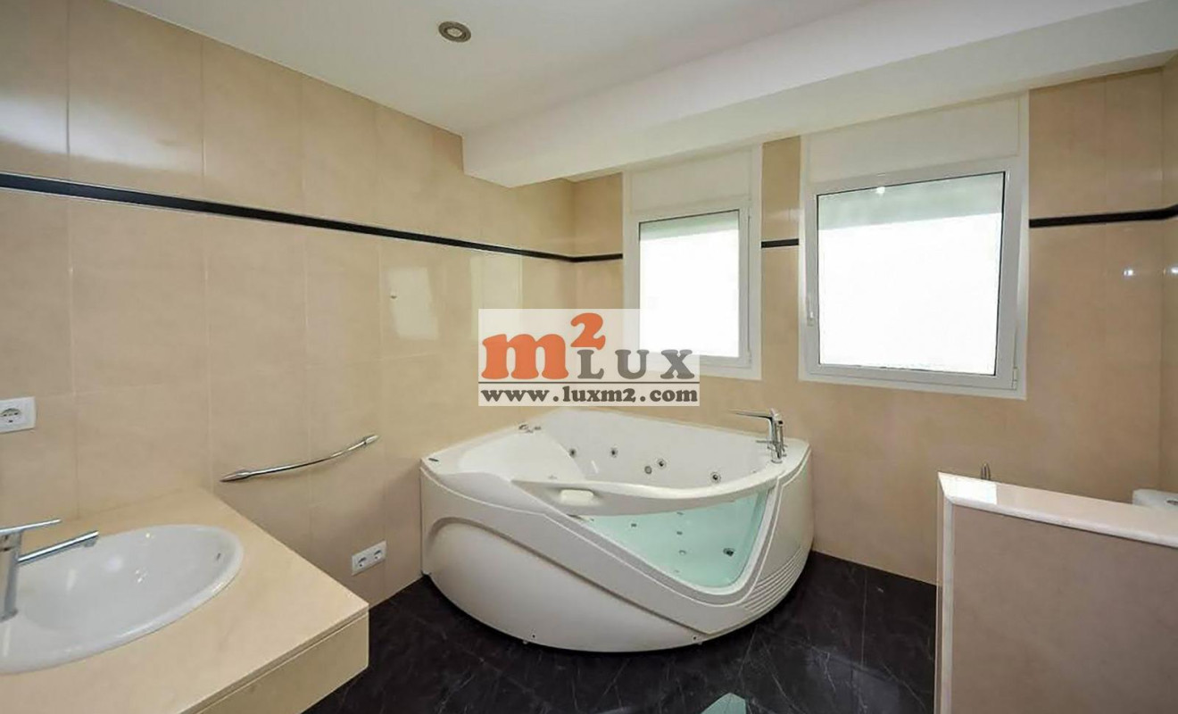 Herverkoop - Villa - Lloret de Mar - Canyelles
