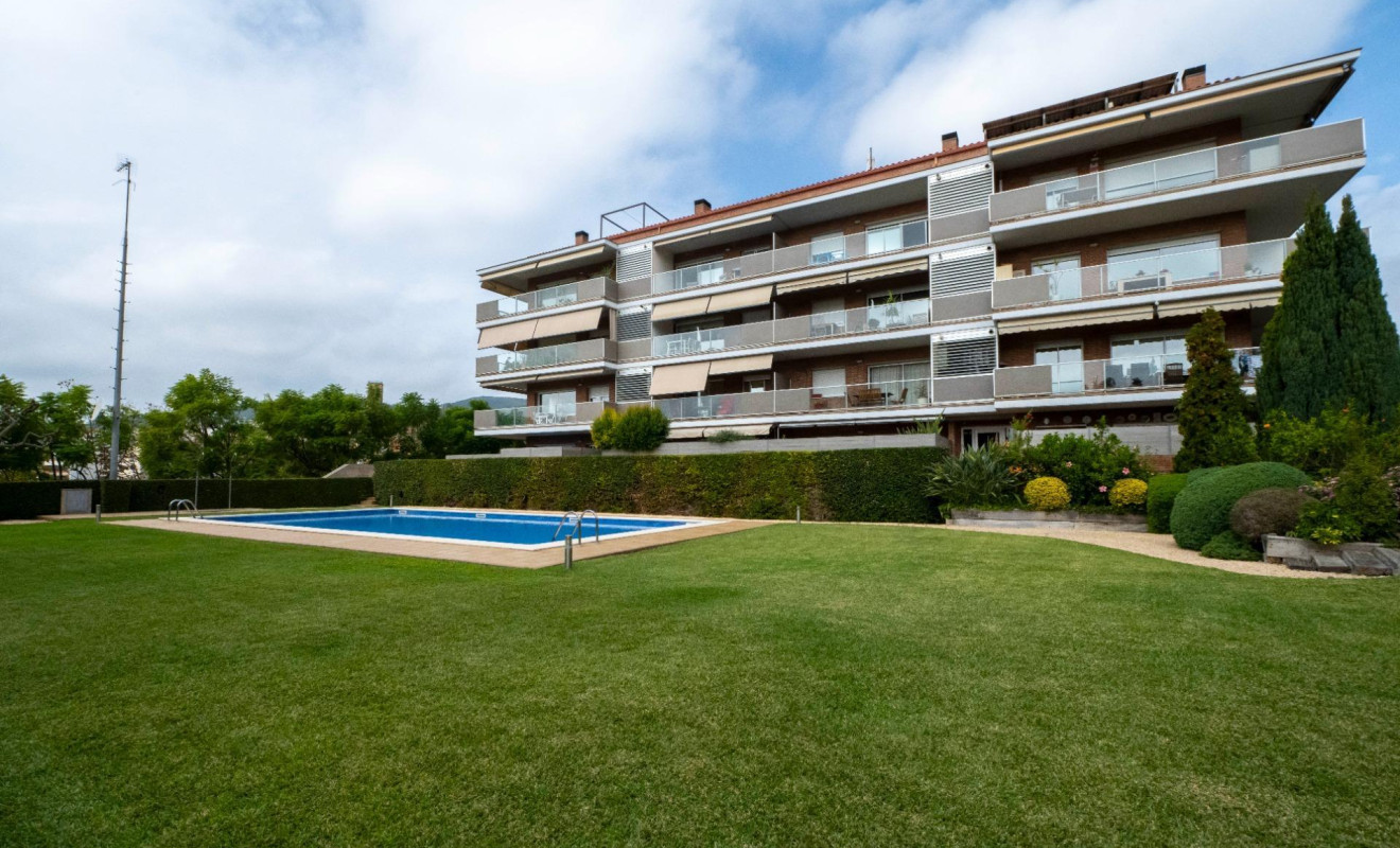 Reventa - Apartamento / piso - Tiana