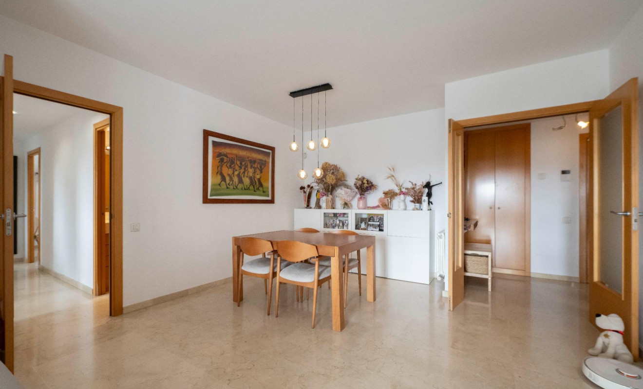 Reventa - Apartamento / piso - Tiana