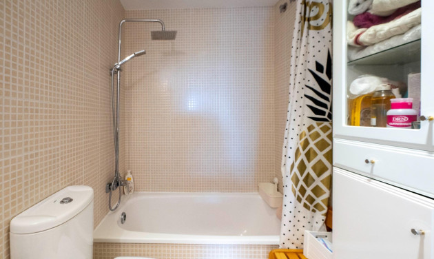 Reventa - Apartamento / piso - Tiana