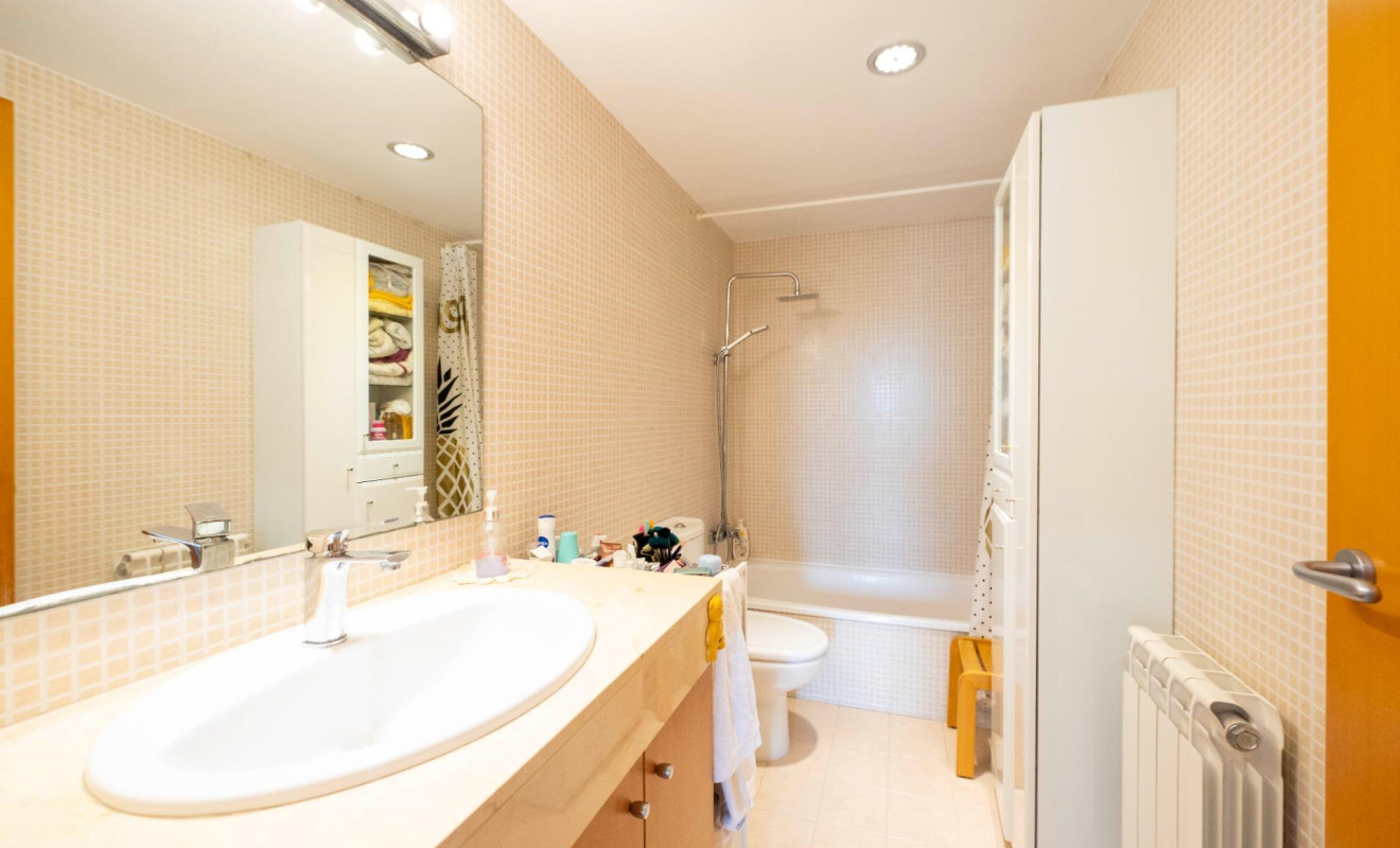 Reventa - Apartamento / piso - Tiana