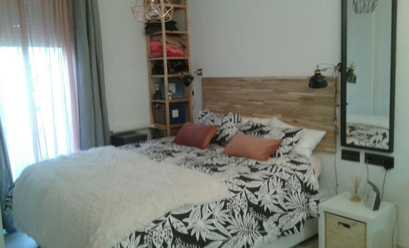 Reventa - Apartamento / piso - Barcelona - Sants - Montjuïc / El Poble Sec