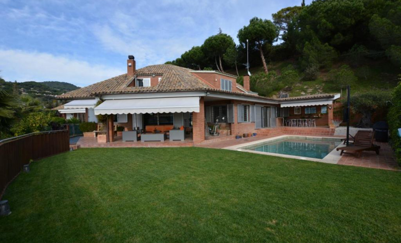 Resale - Villa - Sant Vicenç de Montalt