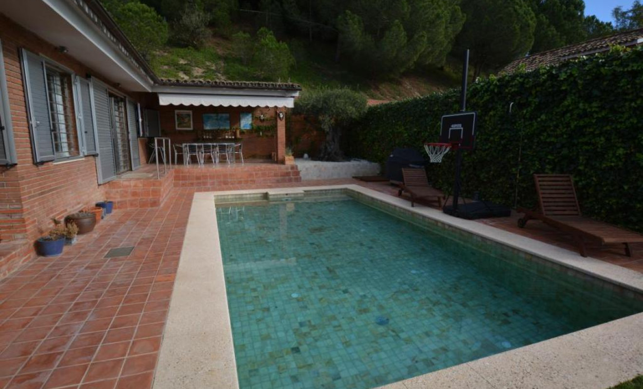 Resale - Villa - Sant Vicenç de Montalt