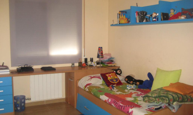 Resale - Unifamiliar adosada - Pla de Santa Maria, El