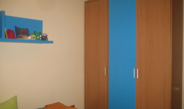 Resale - Unifamiliar adosada - Pla de Santa Maria, El