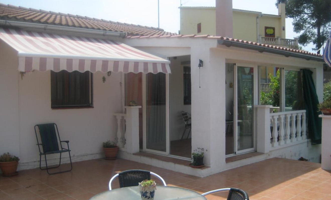 Resale - Villa - Cabra del Camp