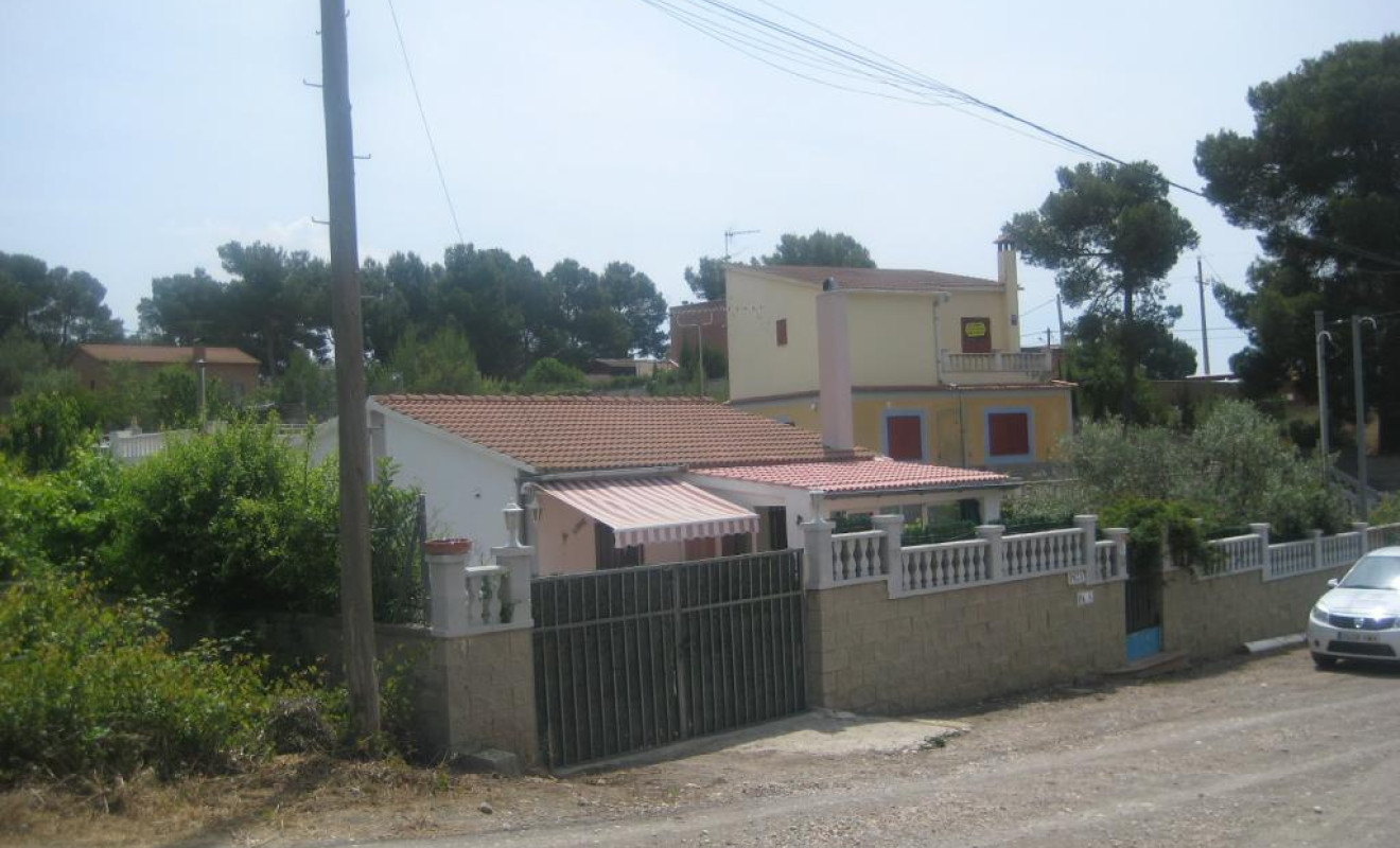 Resale - Villa - Cabra del Camp