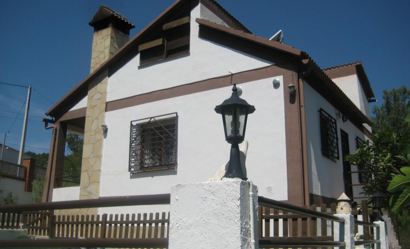 Obra nueva - Chalet - Querol