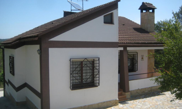 Obra nueva - Chalet - Querol