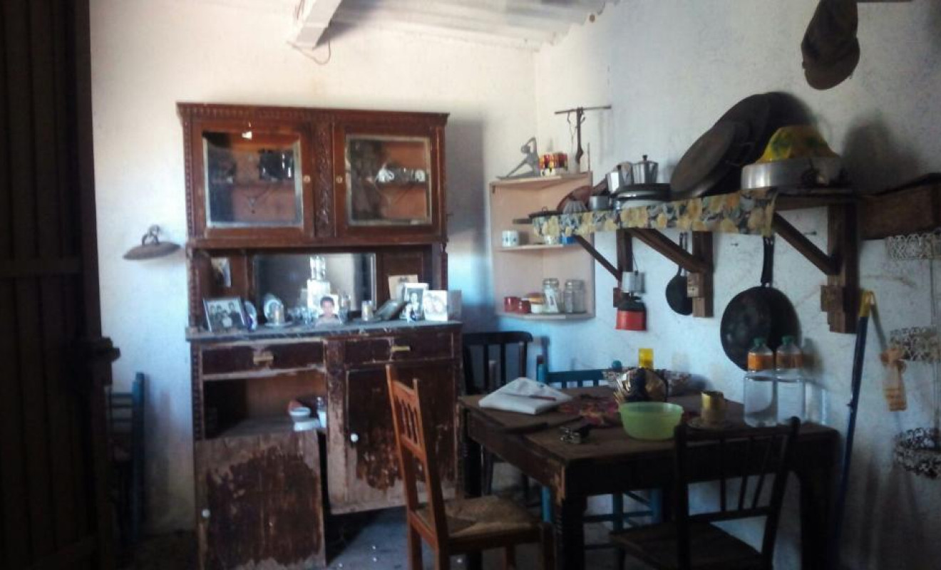 Herverkoop - Boerderijen - Camarles